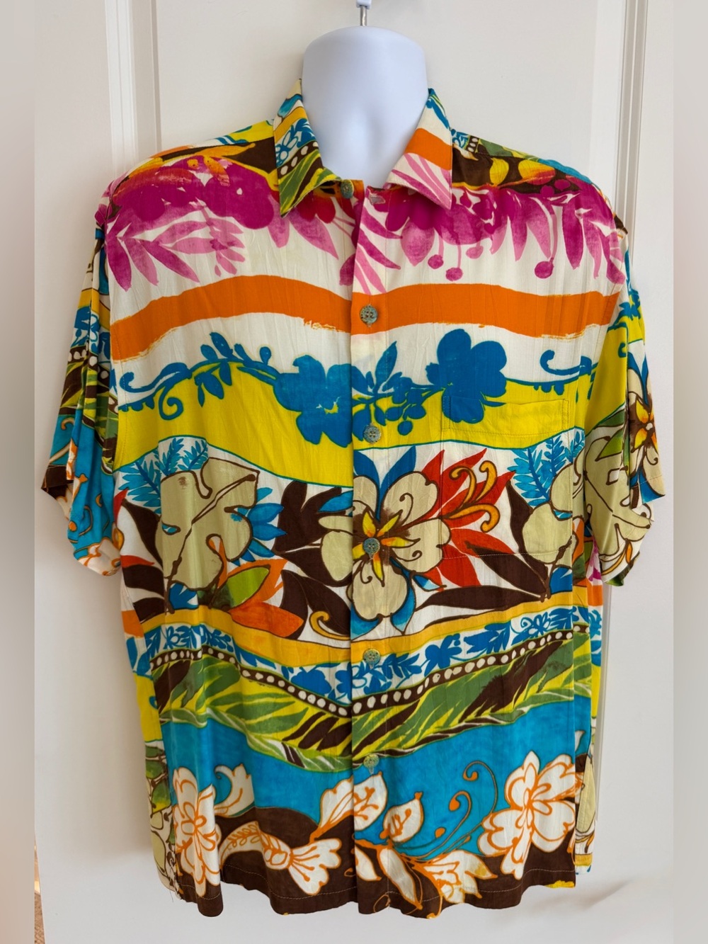 Jams World Men’s Hawaiian Aloha Short Sleeve Shirt, L, “Haku”, Great Condition